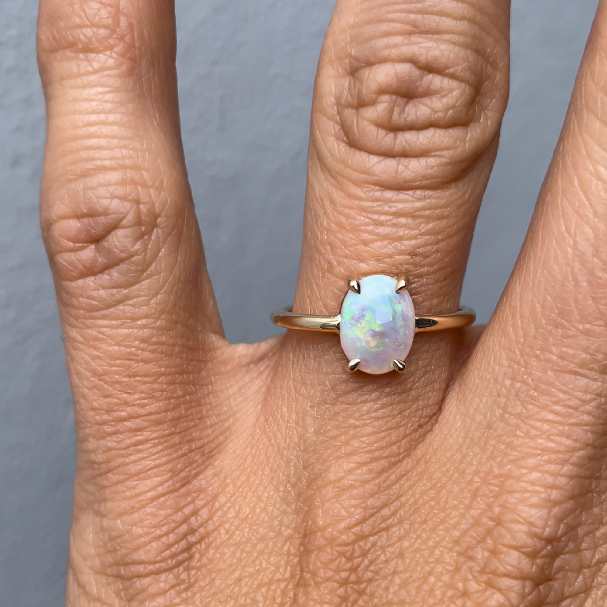 OVAL OPAL / RING III