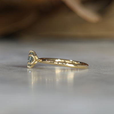 LOTUS / 0.69ct ROUND MONTANA SAPPHIRE 6 CLAW SOLITAIRE