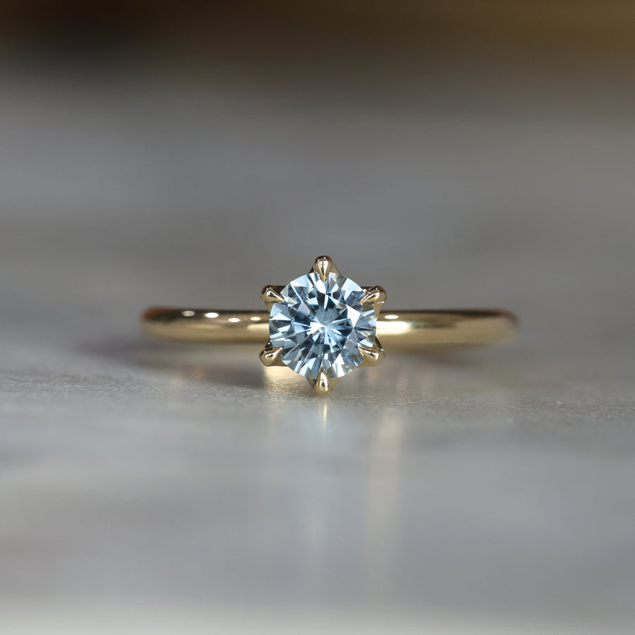 LOTUS / 0.69ct ROUND MONTANA SAPPHIRE 6 CLAW SOLITAIRE