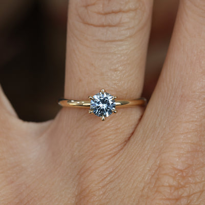 LOTUS / 0.69ct ROUND MONTANA SAPPHIRE 6 CLAW SOLITAIRE