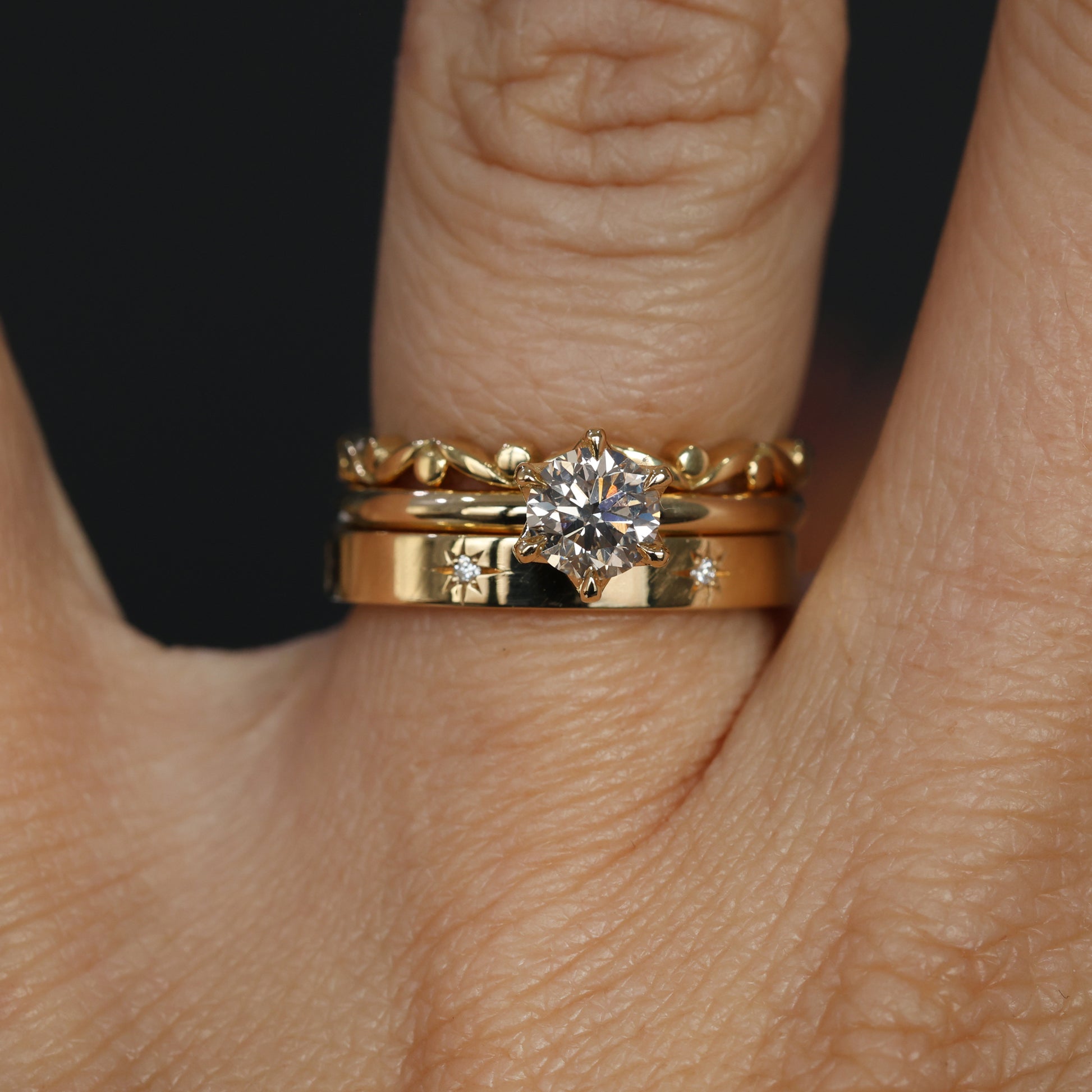 LOTUS / 0.62ct ROUND CUT CHAMPAGNE DIAMOND 6 CLAW SOLITAIRE