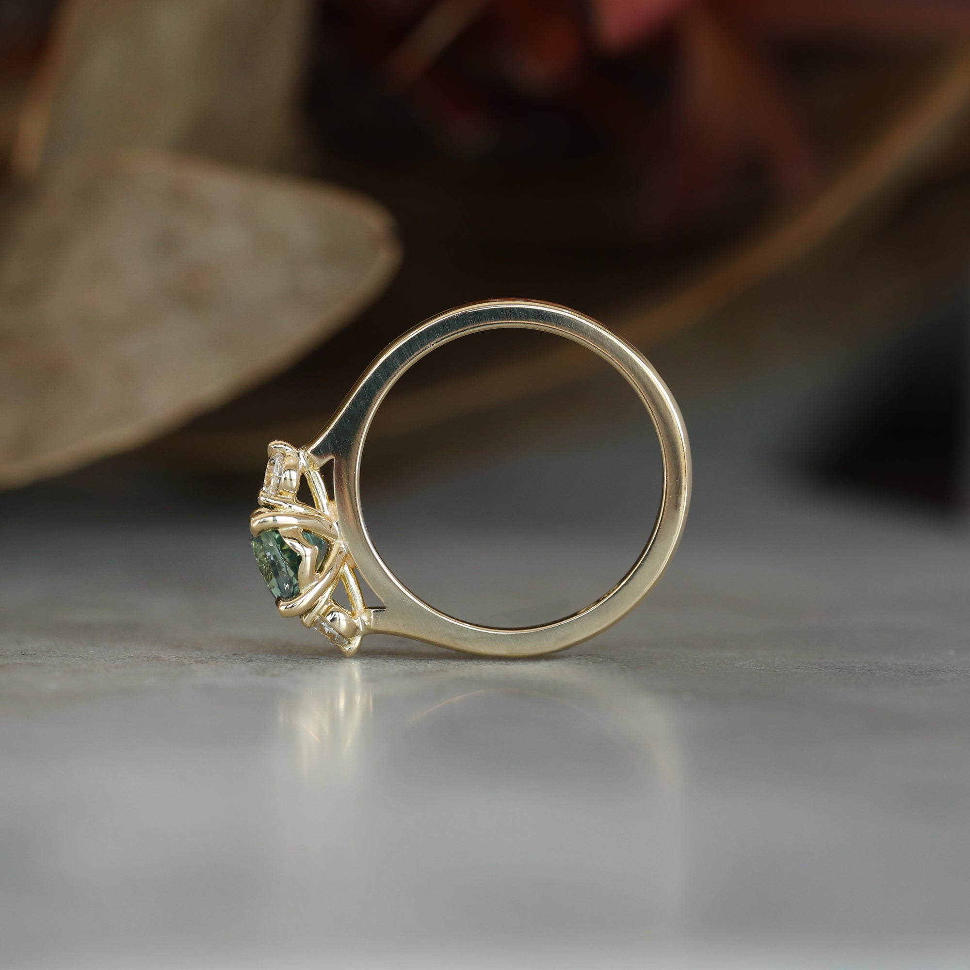 LUNAR TRILOGY /  1.11CT ROUND MADAGASCAN SAPPHIRE RING