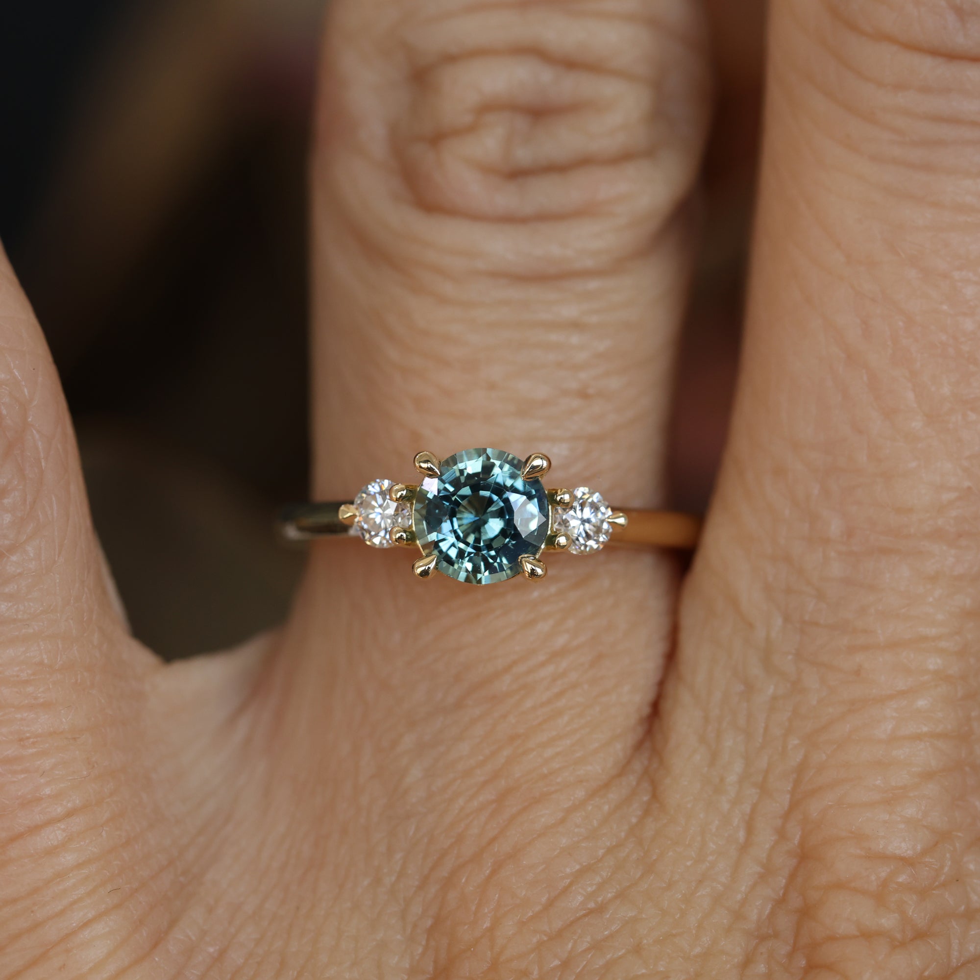 LUNAR TRILOGY /  1.11CT ROUND MADAGASCAN SAPPHIRE RING