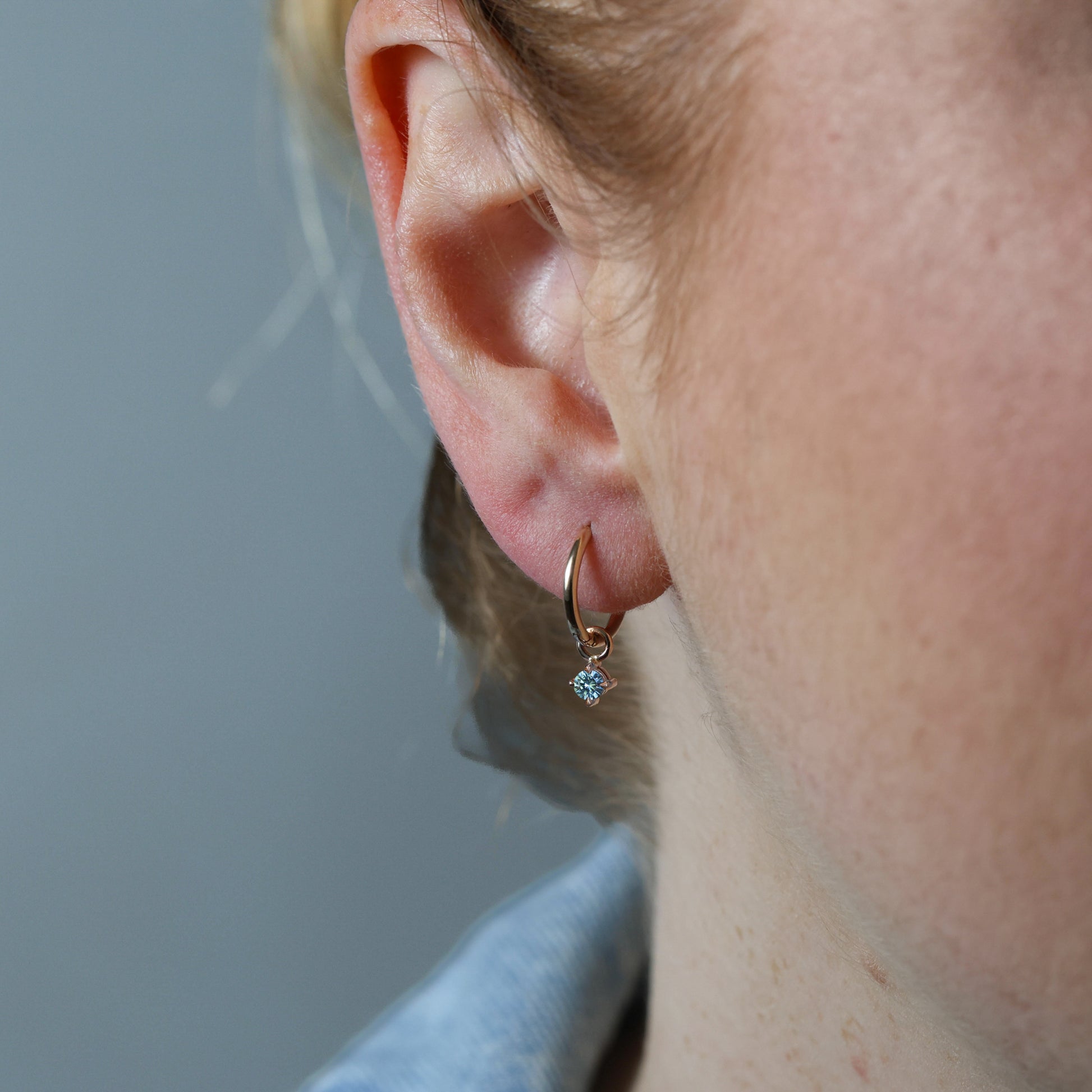 MONTANA SAPPHIRE | MINI HOOP EARRINGS