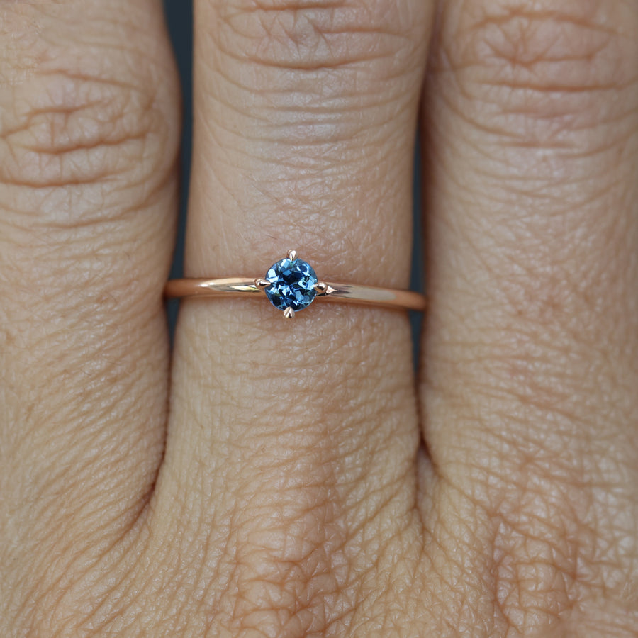 ONE OF A KIND / COMPASS PARTI SAPPHIRE RING