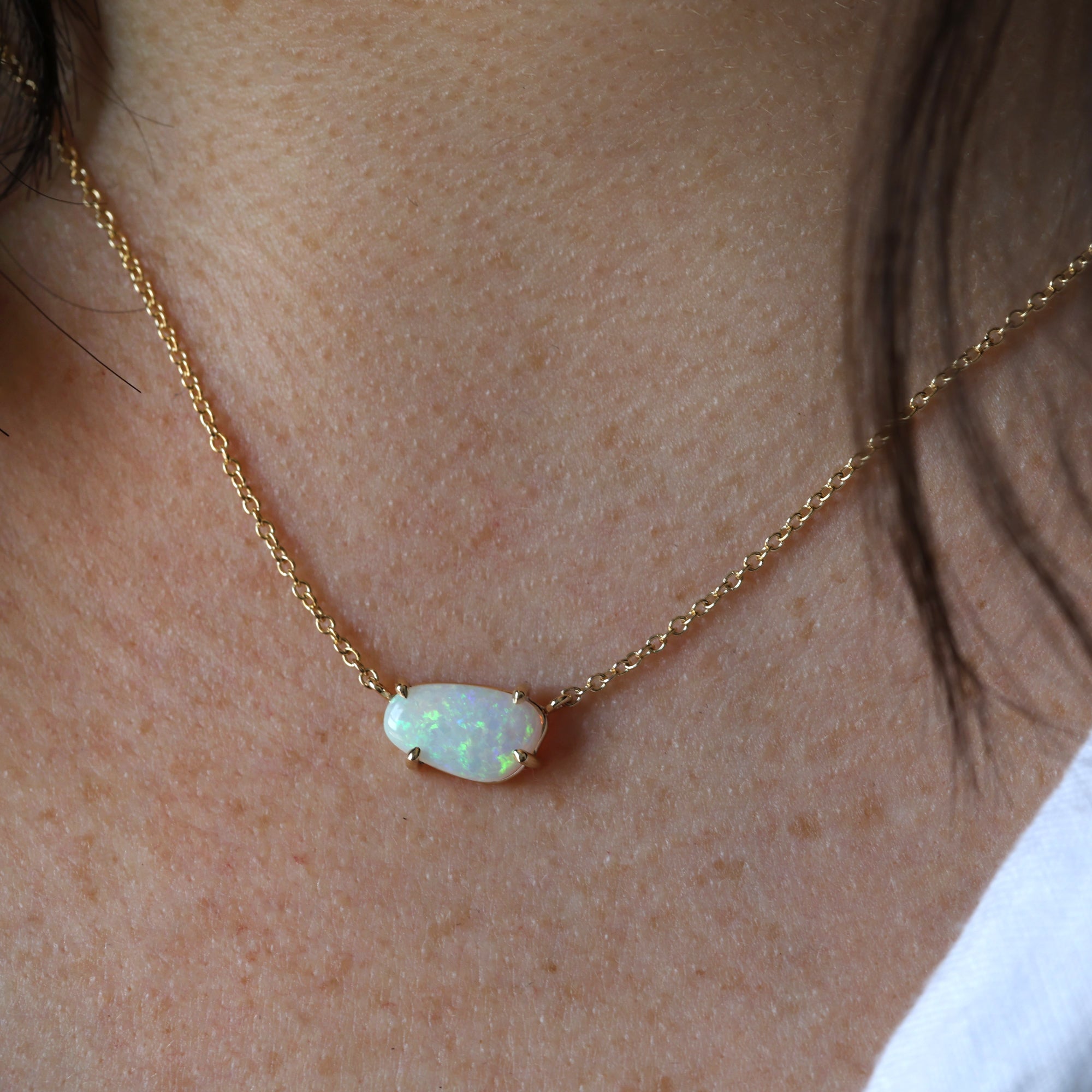 EAST WEST / FREEFORM OPAL NECKLACE