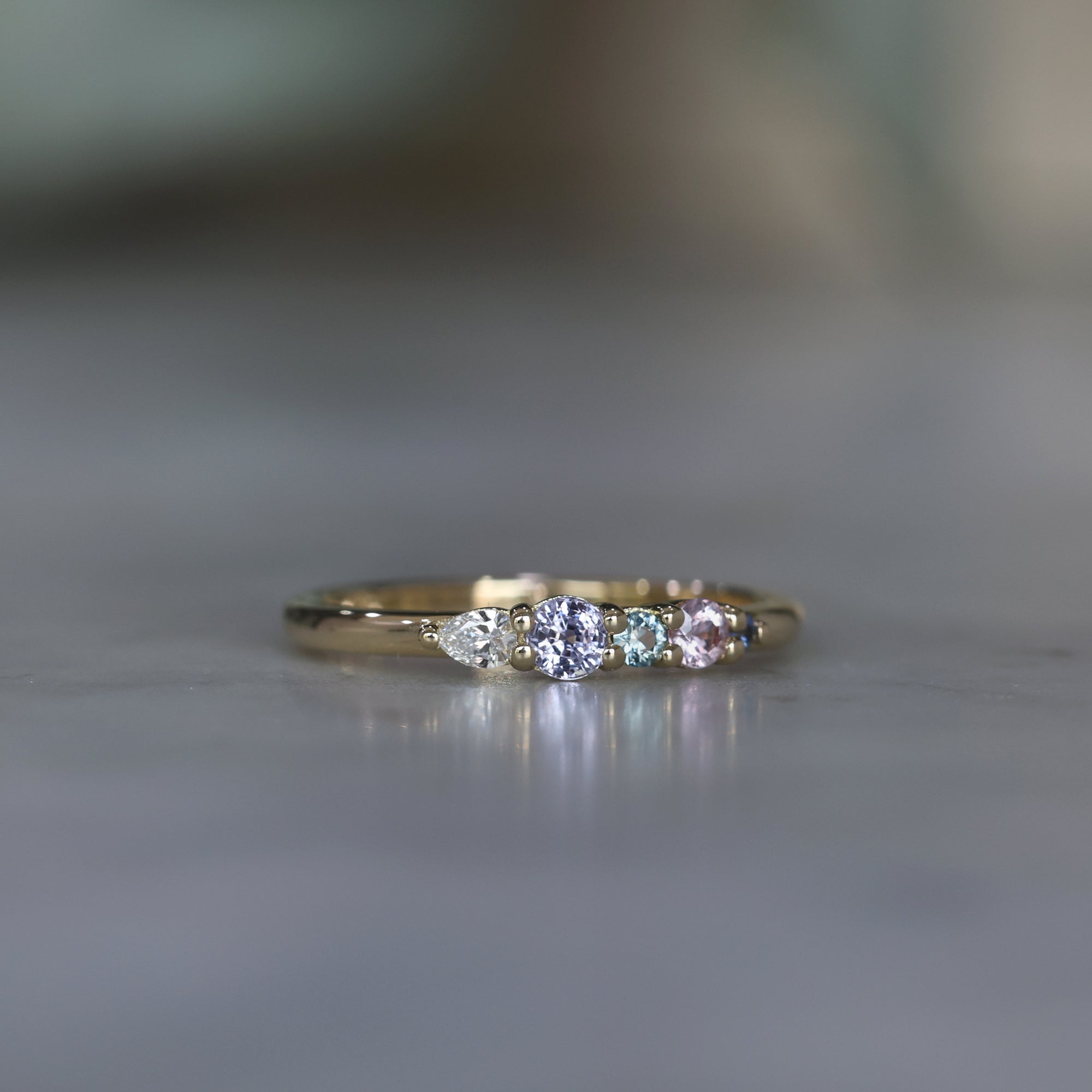 PASTEL RAINBOW / SAPPHIRE RING III