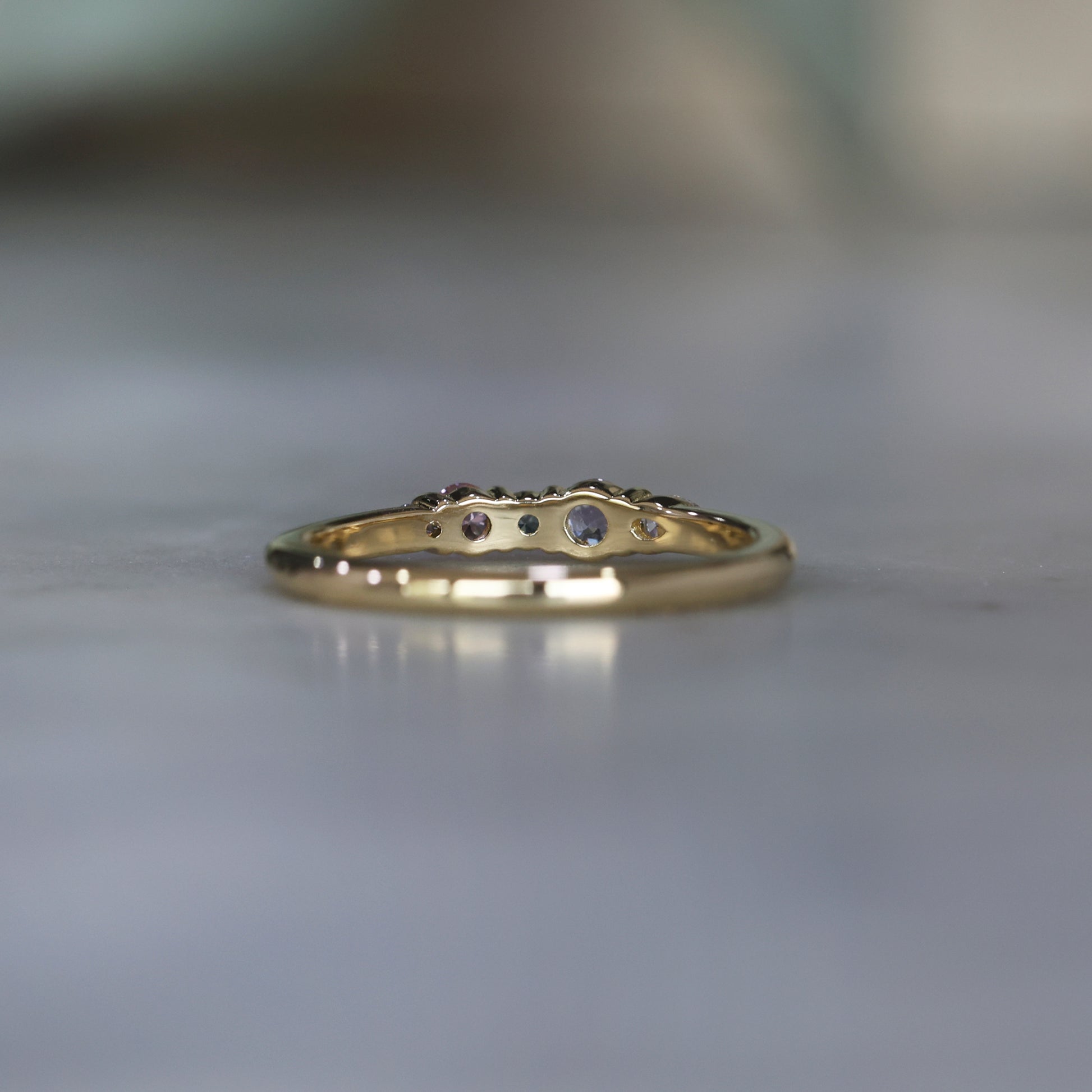 PASTEL RAINBOW / SAPPHIRE RING III