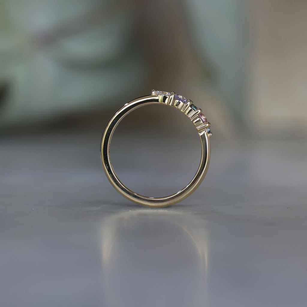 PASTEL RAINBOW / SAPPHIRE RING III
