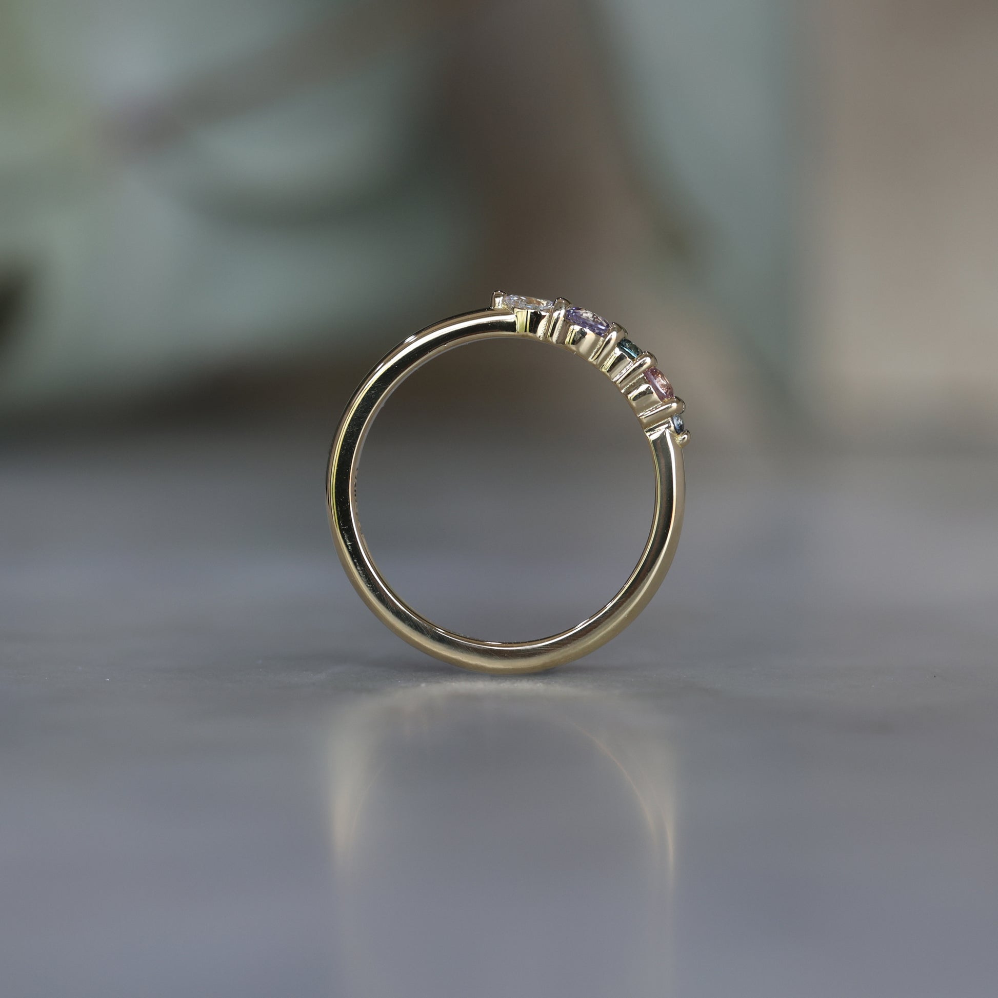 PASTEL RAINBOW / SAPPHIRE RING III