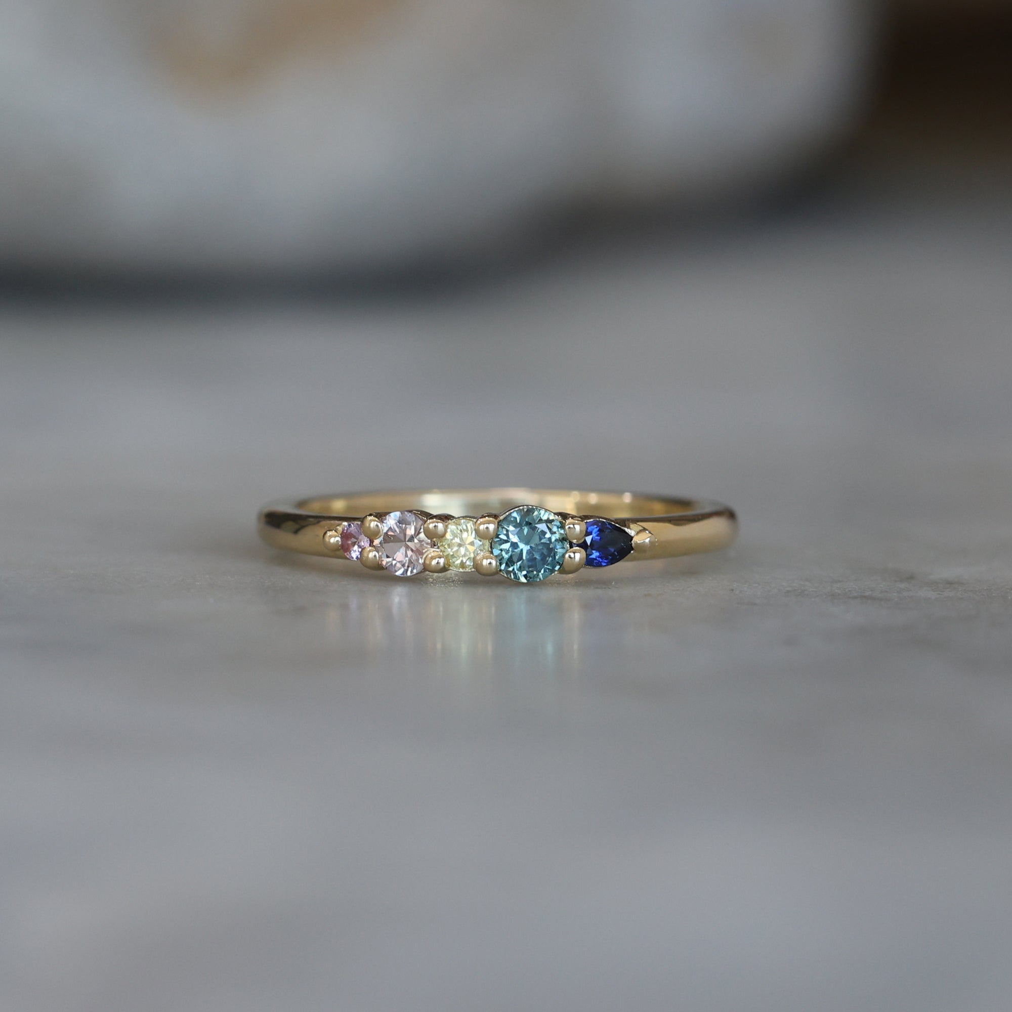 RAINBOW SAPPHIRE / ELIZA RING