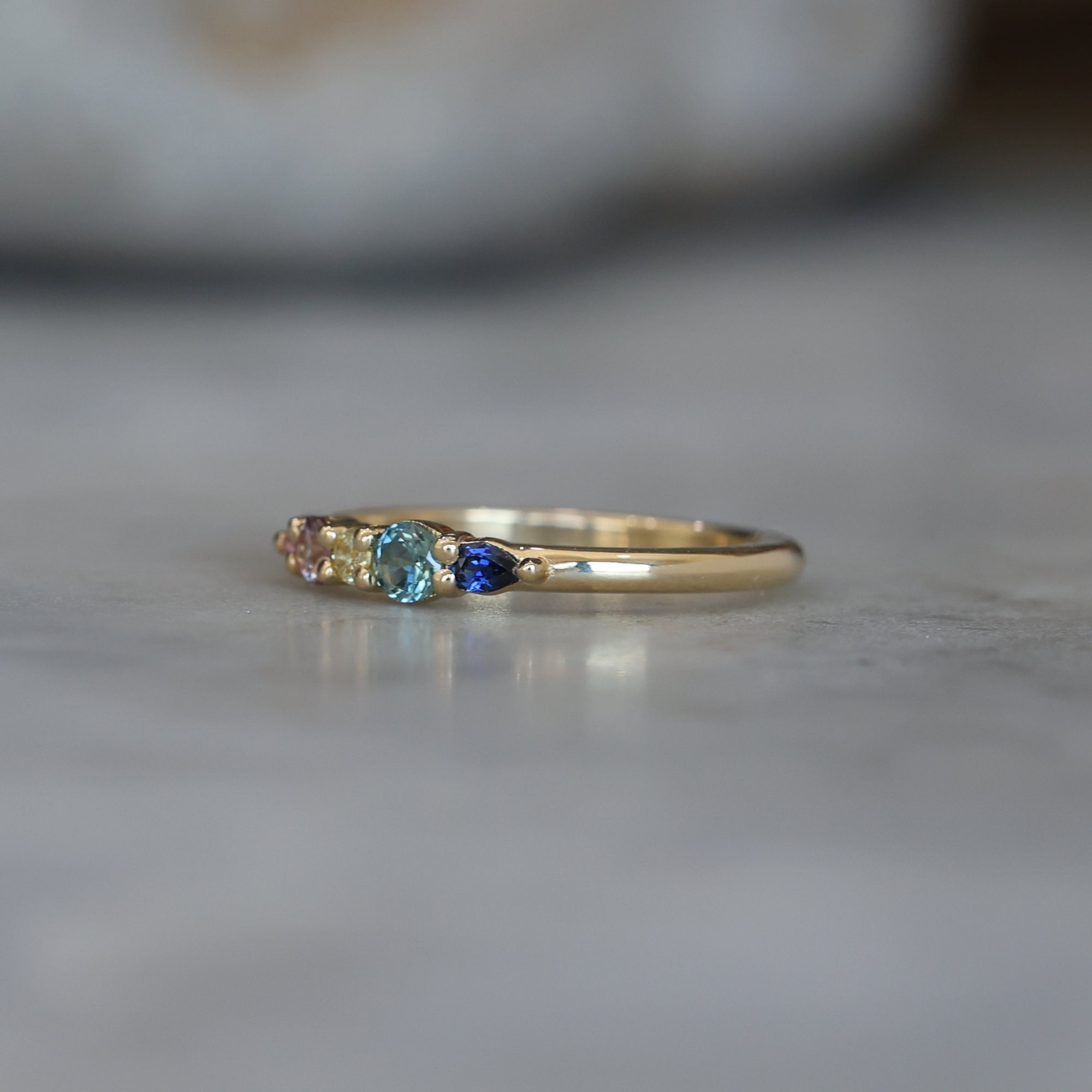 RAINBOW SAPPHIRE / ELIZA RING