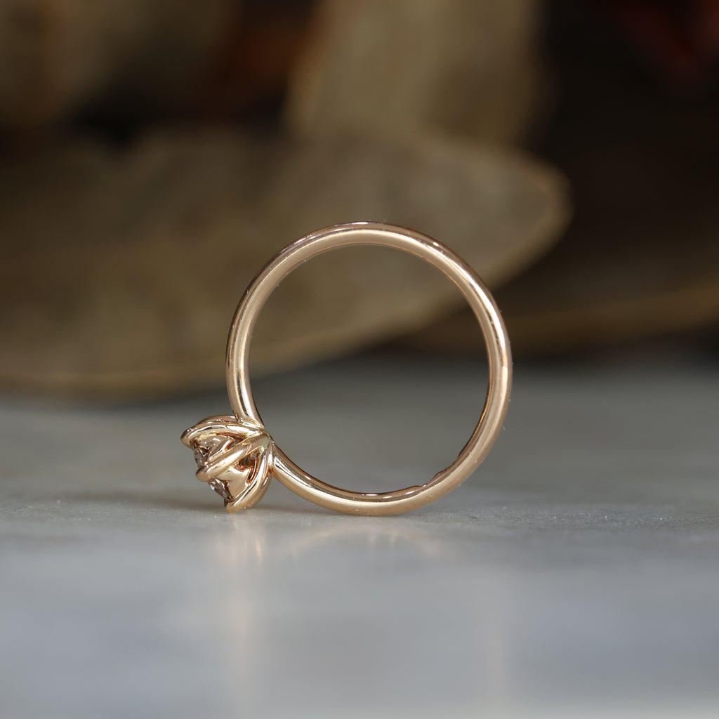 ROUND ARGYLE / SOLITAIRE RING