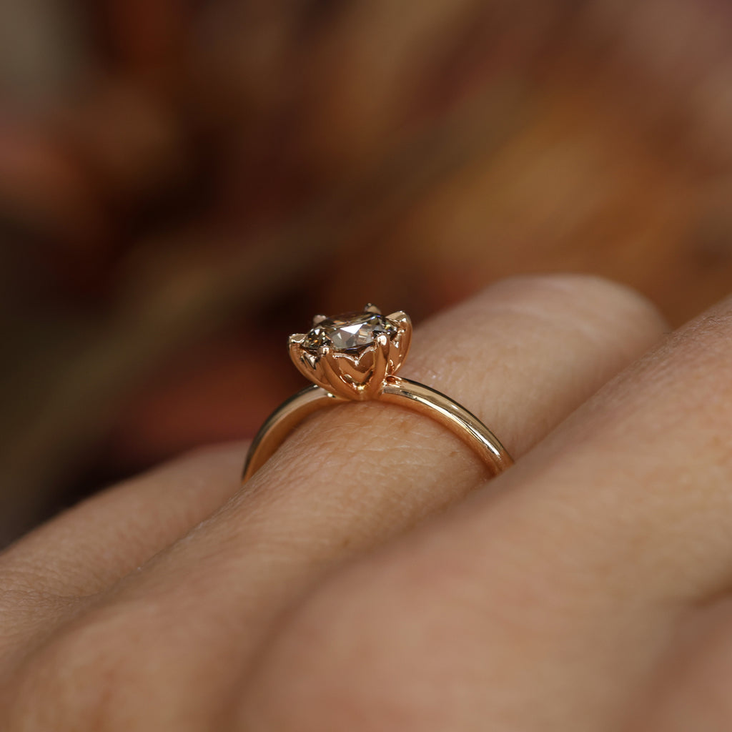 ROUND ARGYLE / SOLITAIRE RING