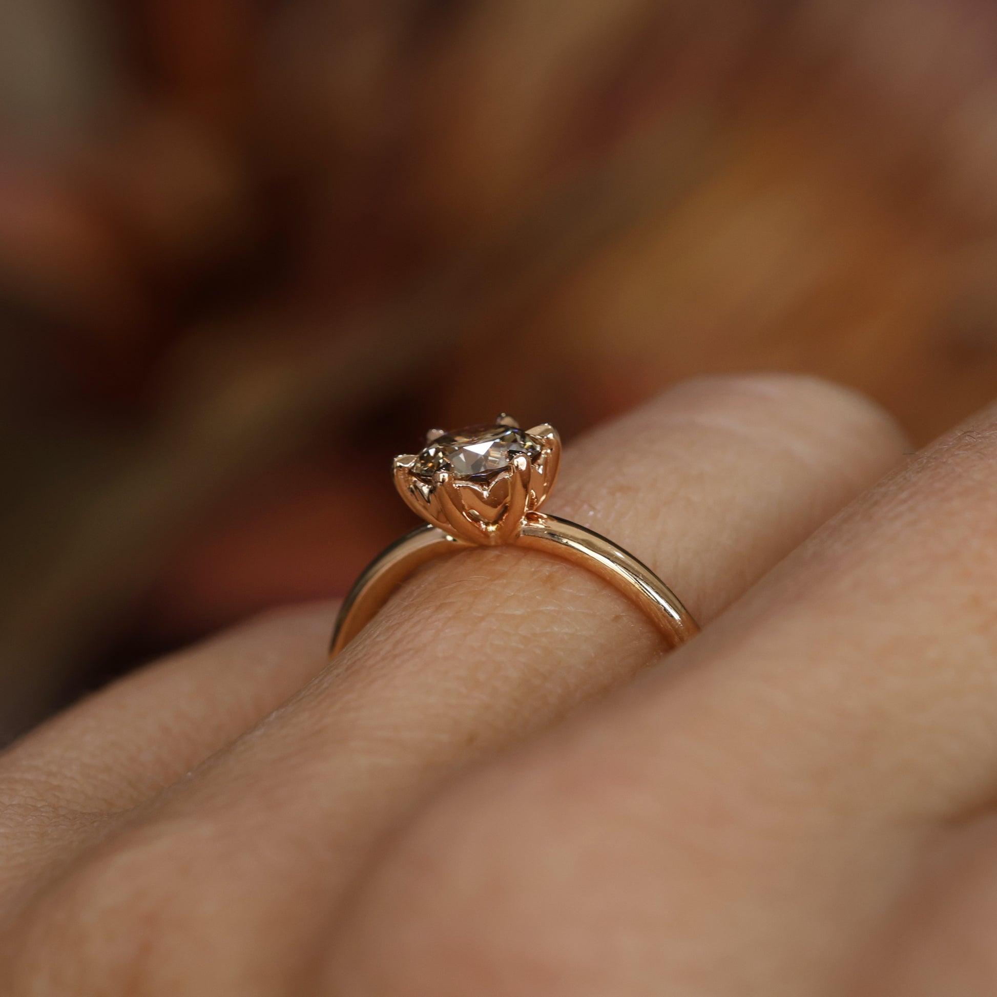 ROUND ARGYLE / SOLITAIRE RING