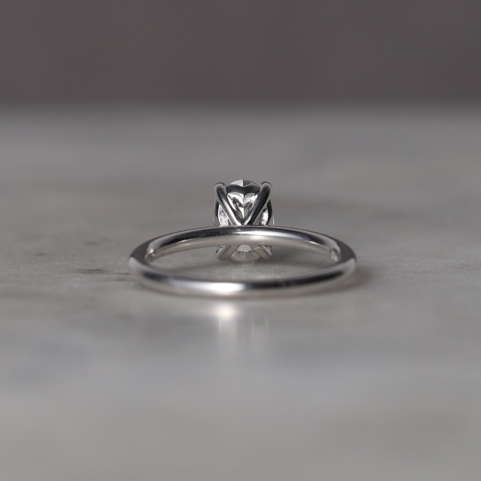OVAL CUT LAB CREATED / DIAMOND SOLITAIRE III