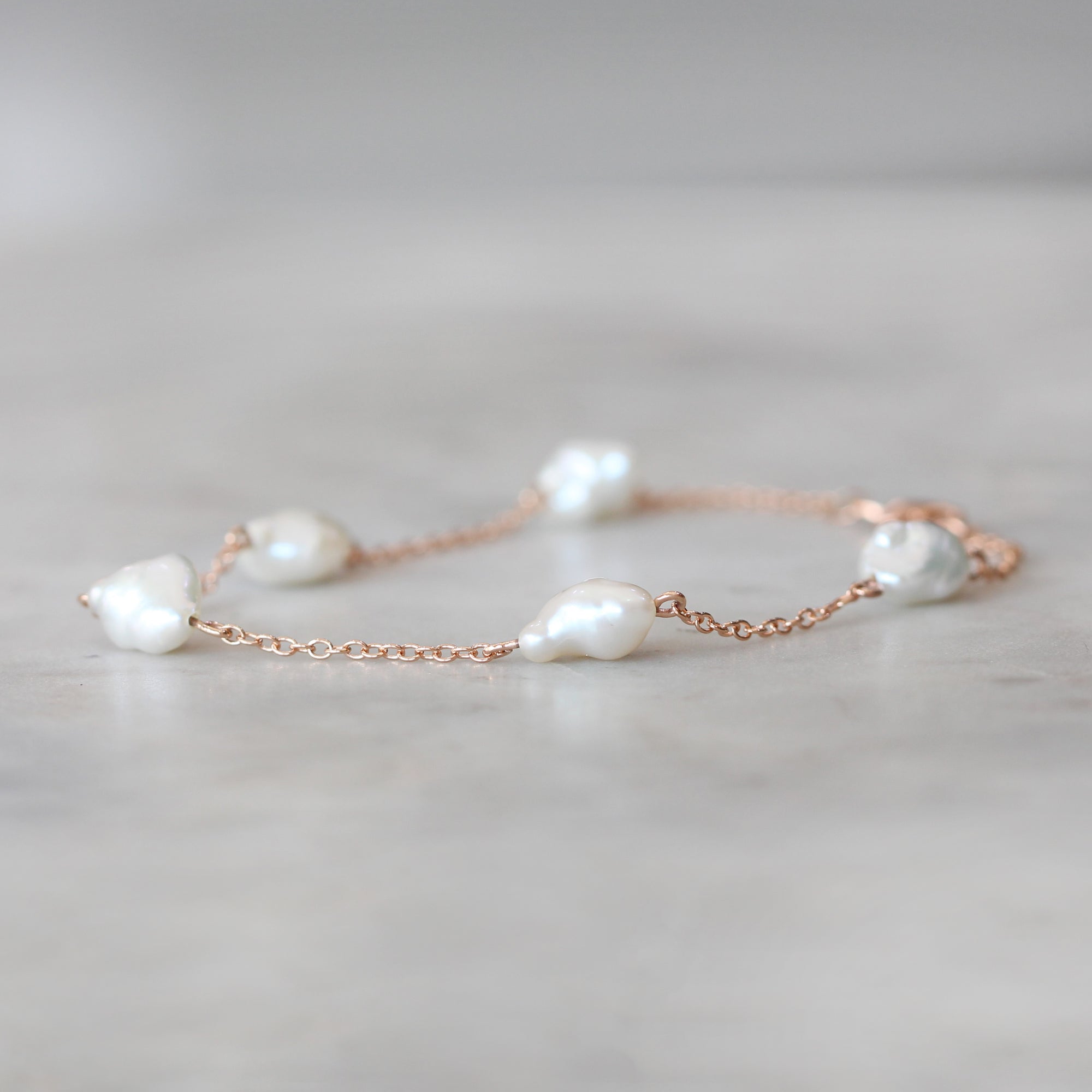 BAROQUE PEARLS / BRACELET