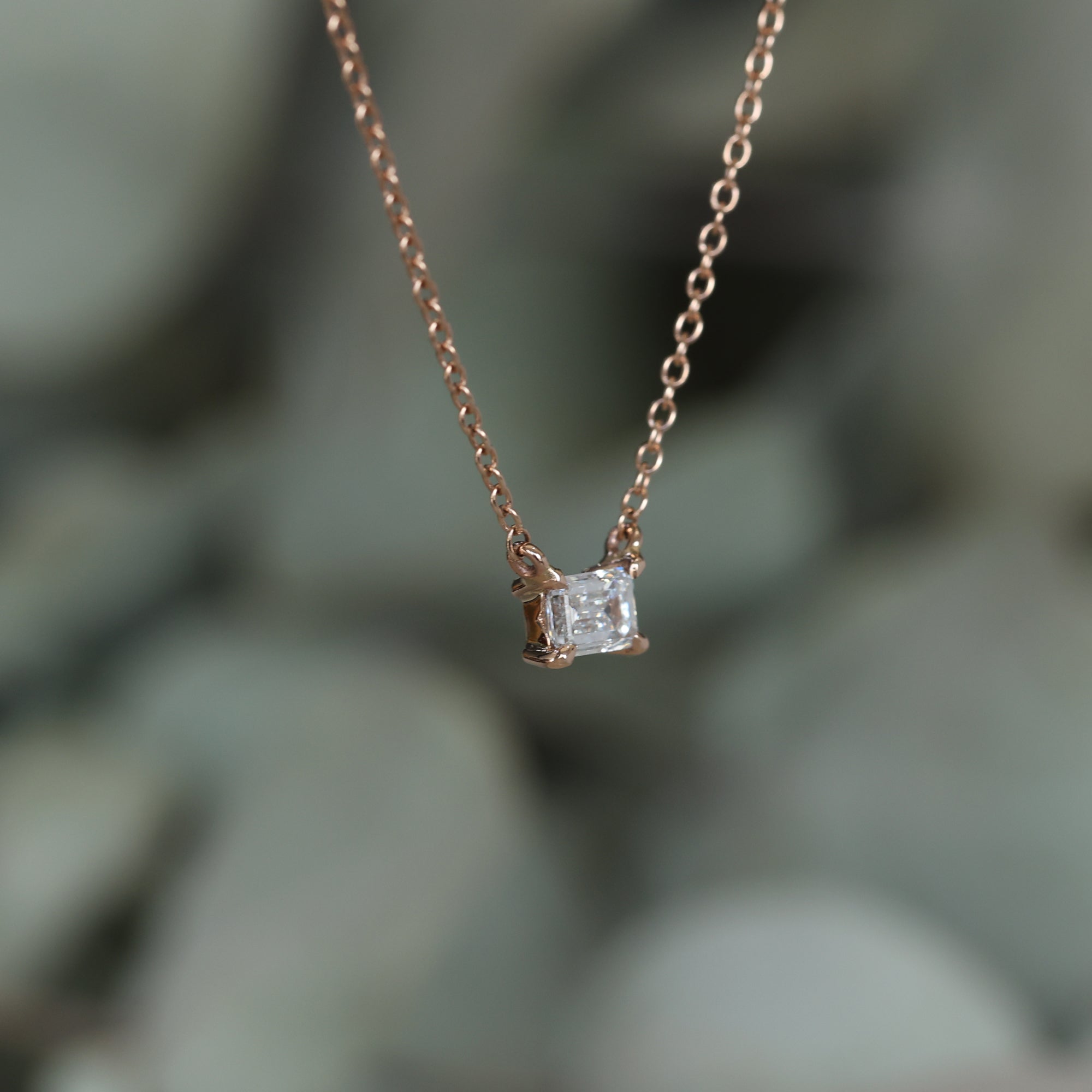 EMERALD CUT / DIAMOND NECKLACE