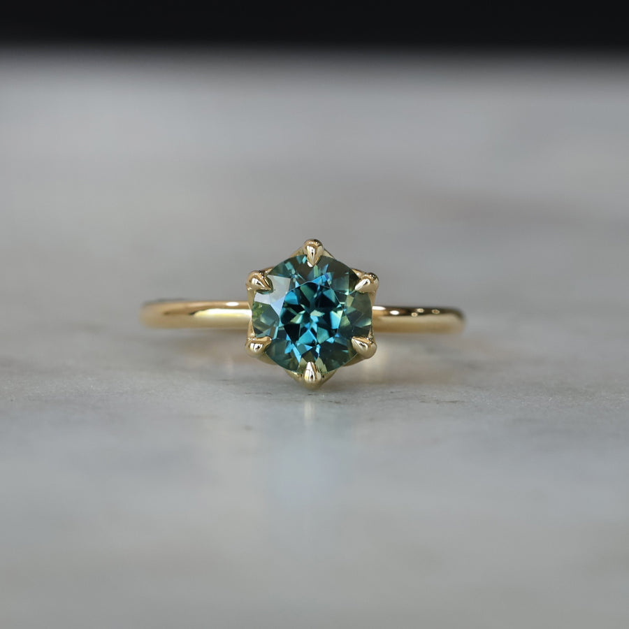 ROUND PARTI SAPPHIRE / LOTUS RING