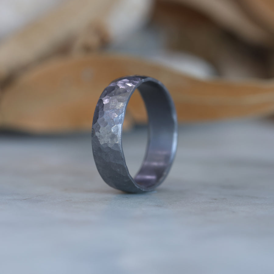 TANTALUM HAMMERED / WEDDING BAND