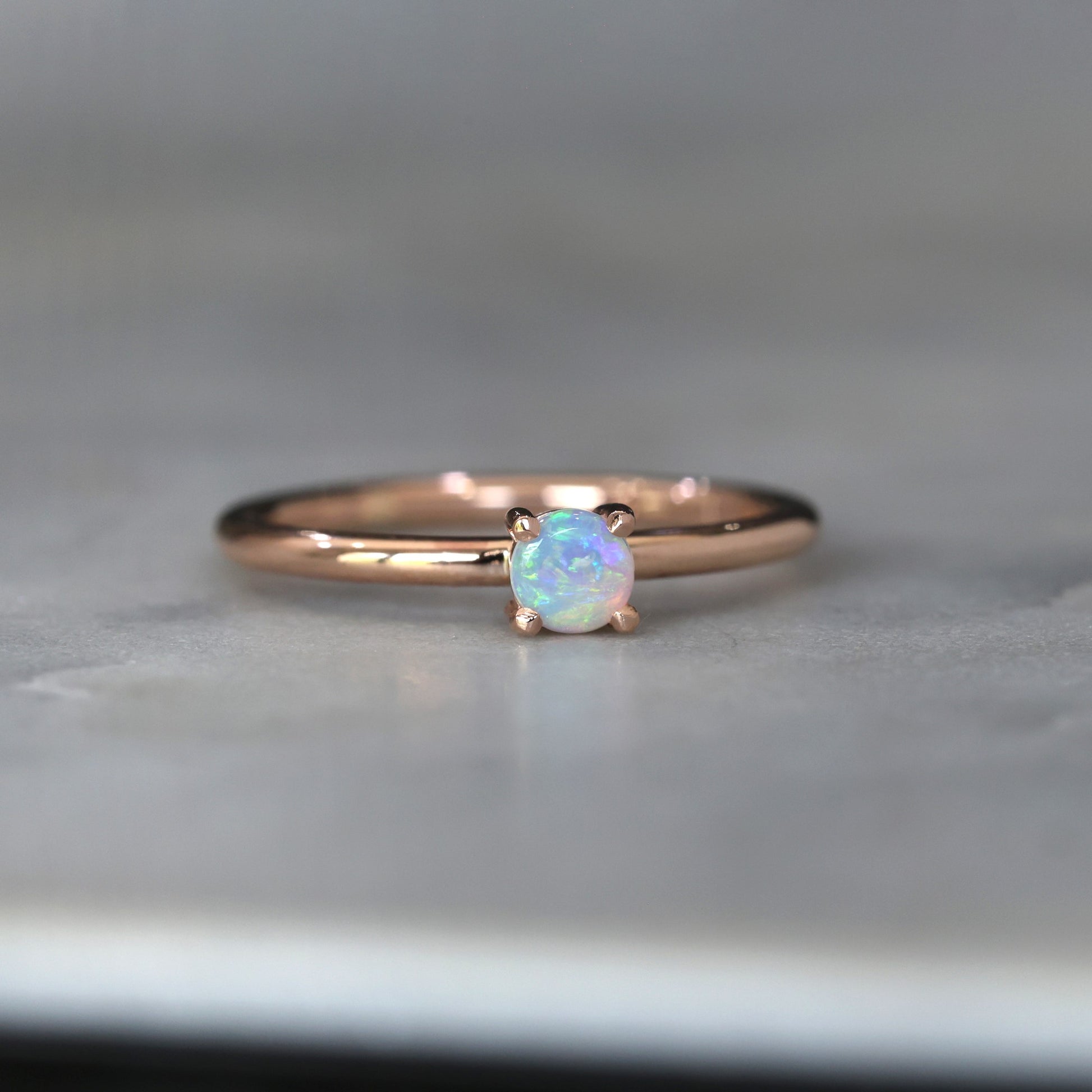 MINI ROUND OPAL / RING