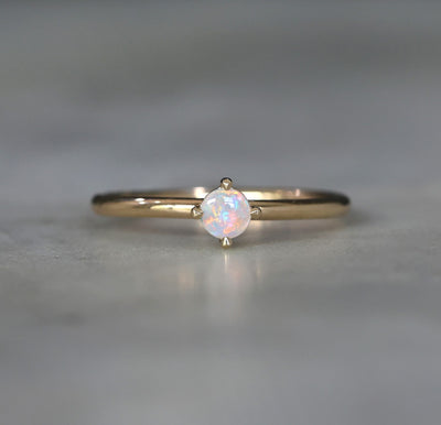 MINI ROUND OPAL / COMPASS RING