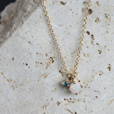 ROUND OPAL & SAPPHIRE / NECKLACE