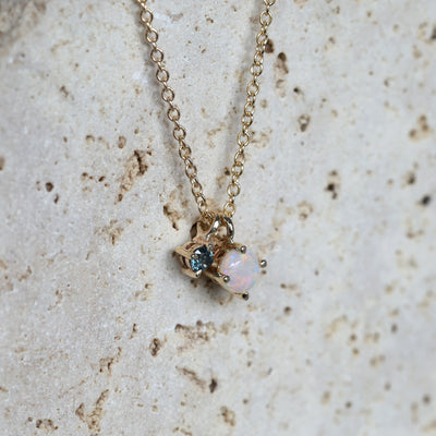 ROUND OPAL & SAPPHIRE / NECKLACE