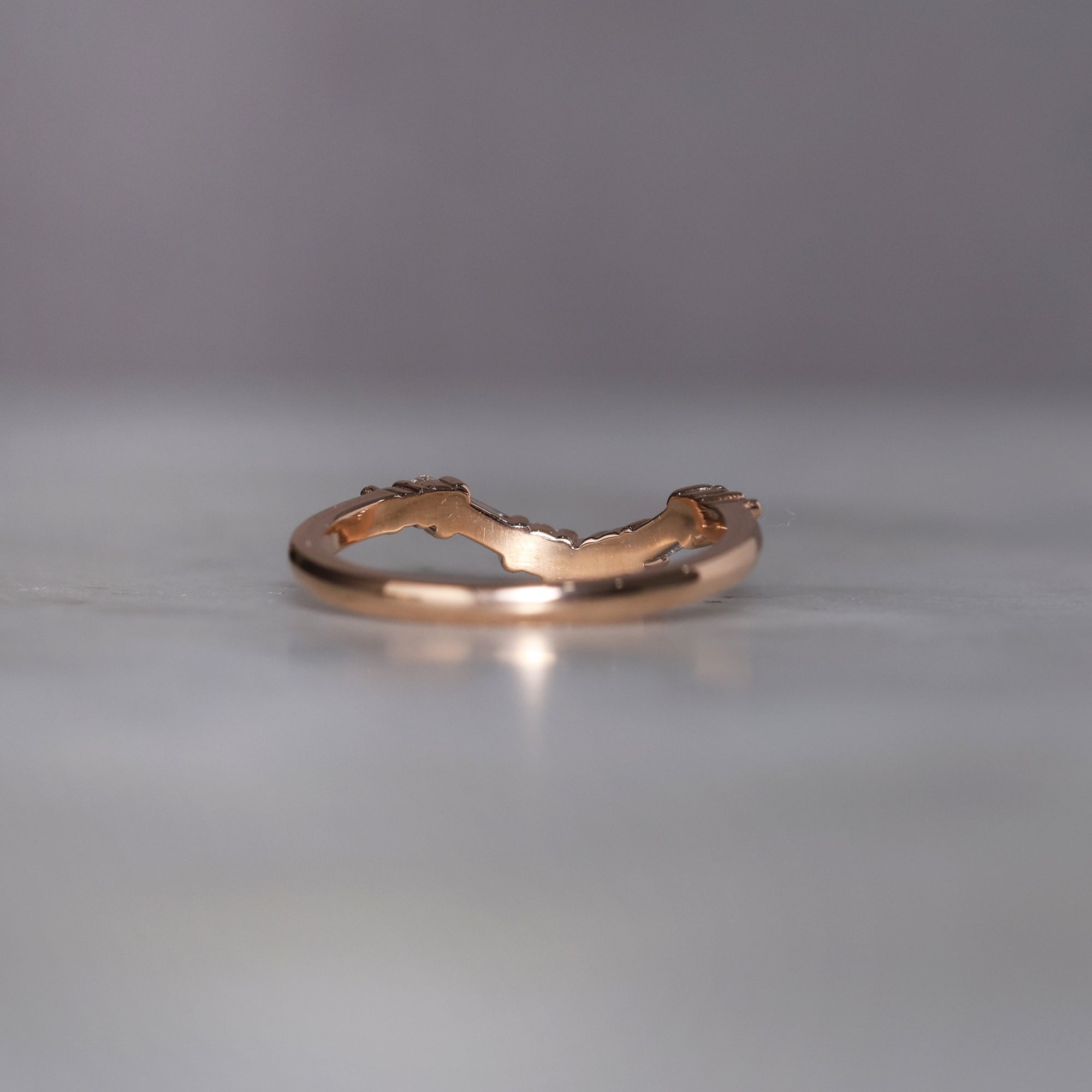 TRILOGY FIT ART DECO / WEDDING BAND