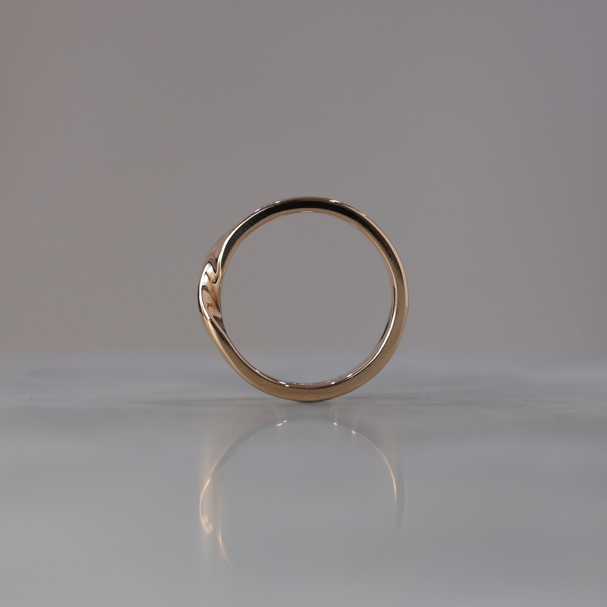 4MM MOBIUS TWIST / WEDDING BAND