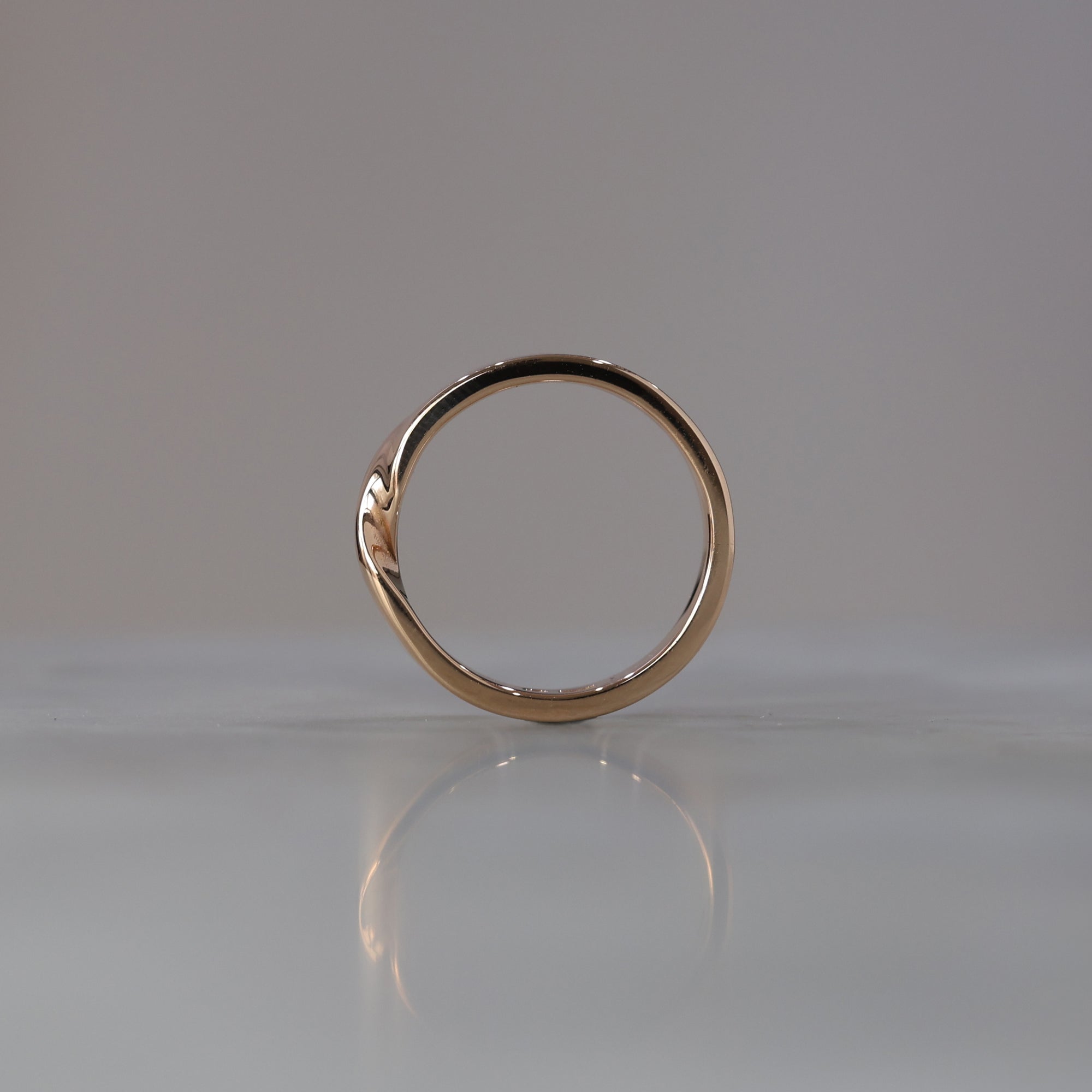 4MM MOBIUS TWIST / WEDDING BAND