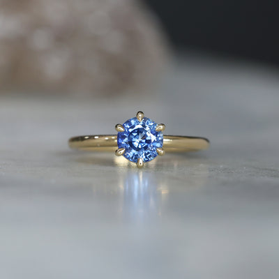 BLUE CEYLON SAPPHIRE / SOLITAIRE RING