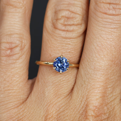 BLUE CEYLON SAPPHIRE / SOLITAIRE RING