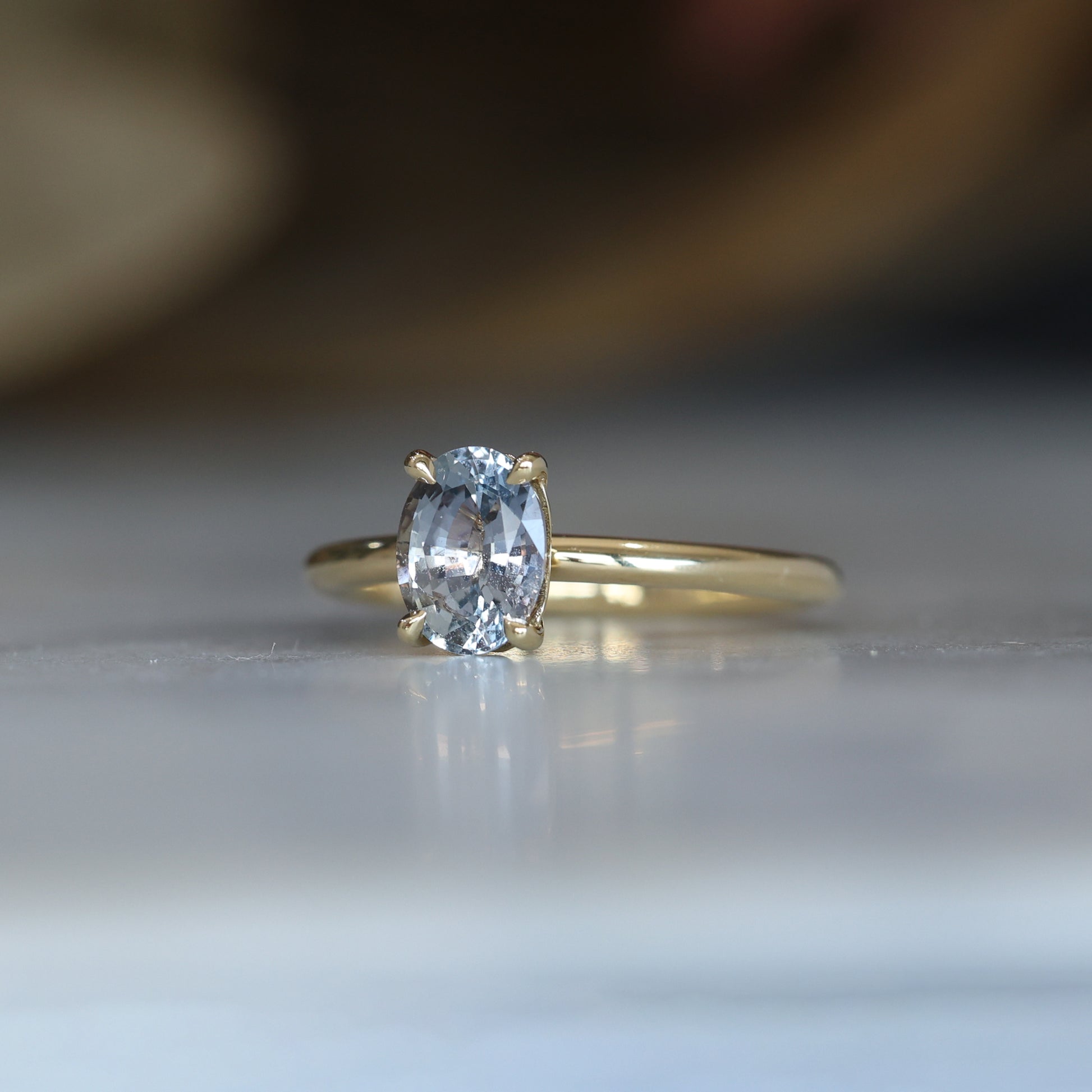 GREY OVAL / SAPPHIRE SOLITAIRE RING