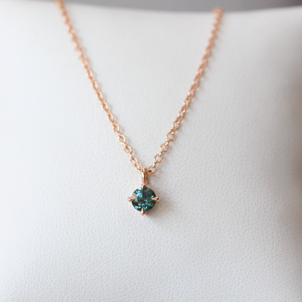 ROUND TEAL PARTI / SAPPHIRE NECKLACE II