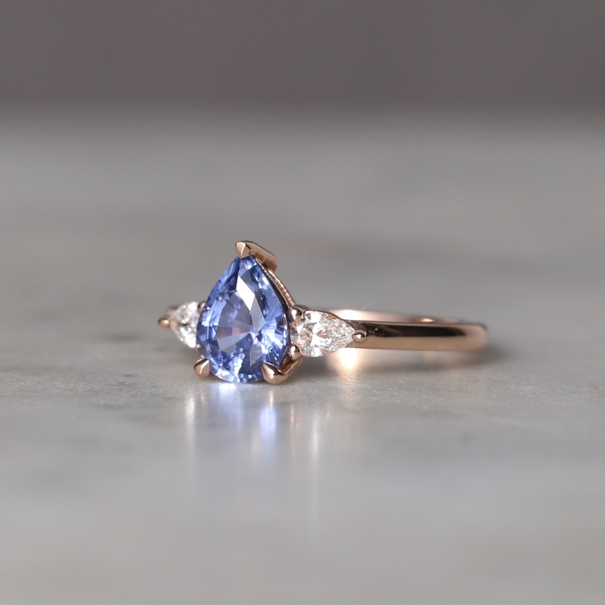 PEAR CUT / CEYLON SAPPHIRE TRILOGY RING