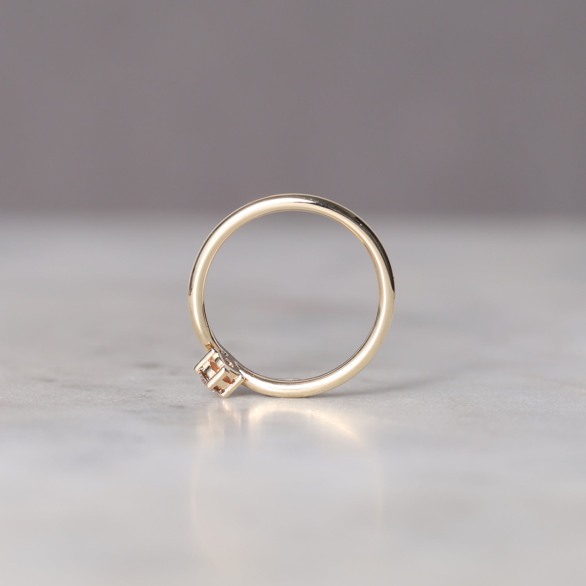 CHAMPAGNE DIAMOND / CHEVRON RING