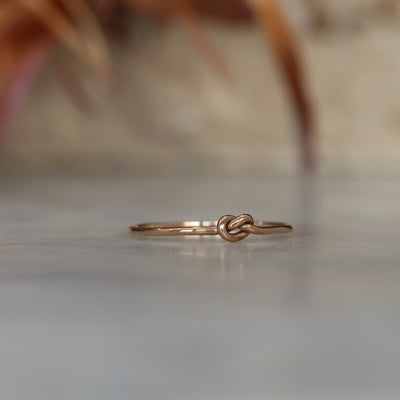 KNOT / RING