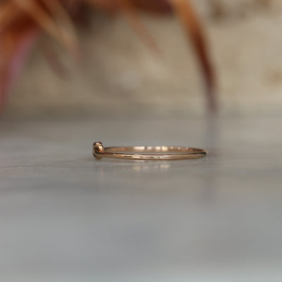 KNOT / RING
