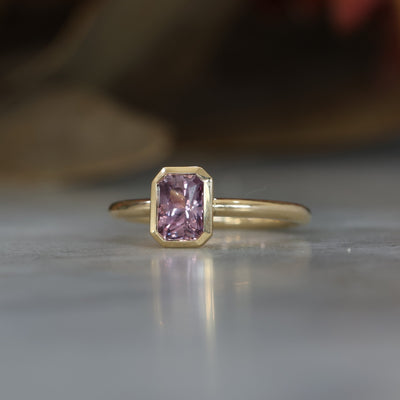 BRIDIE / 1.18ct MIXED RECTANGLE CUT SAPPHIRE BEZEL SOLITAIRE