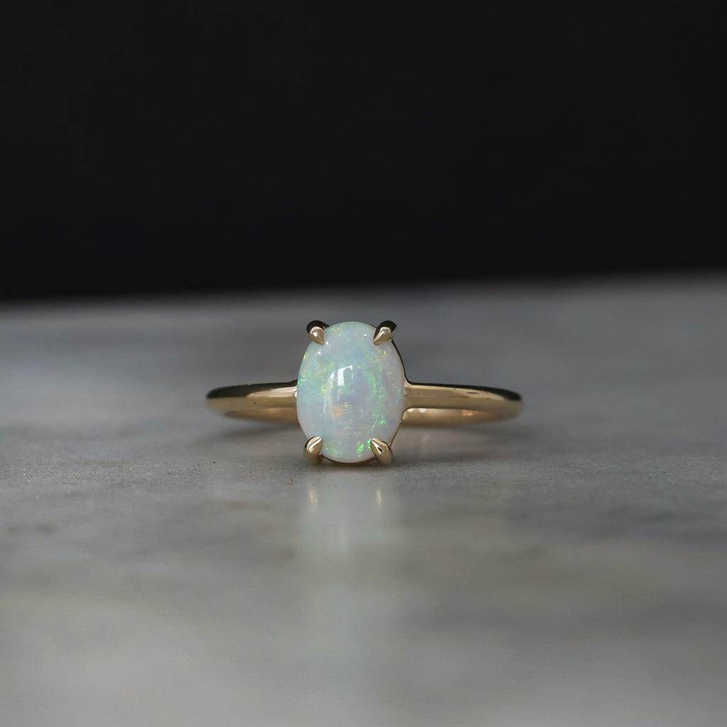 OVAL OPAL / RING III