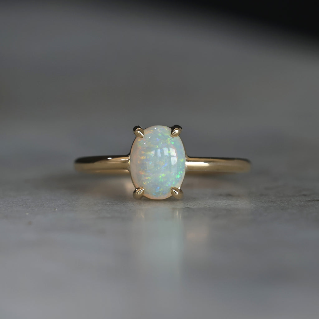 OVAL CUT / OPAL RING