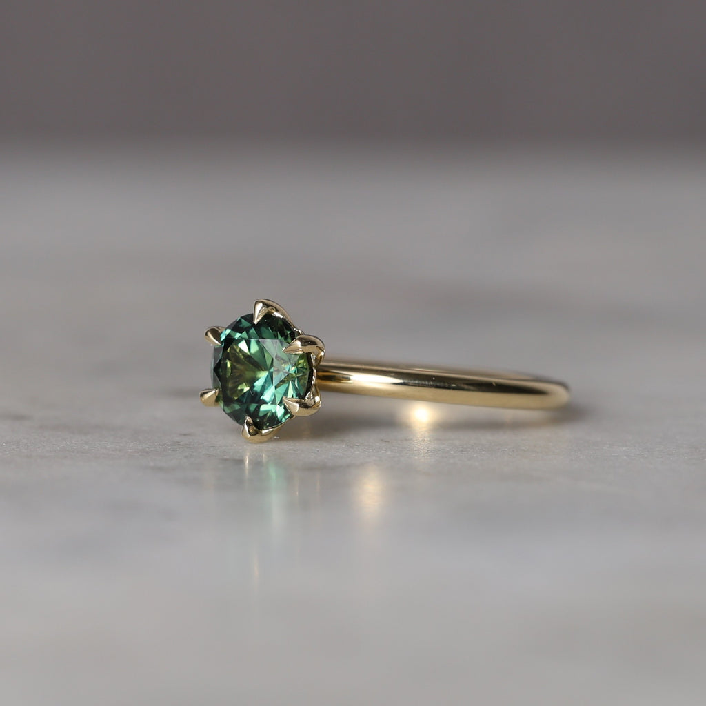ROUND PARTI /  SAPPHIRE SOLITAIRE RING II