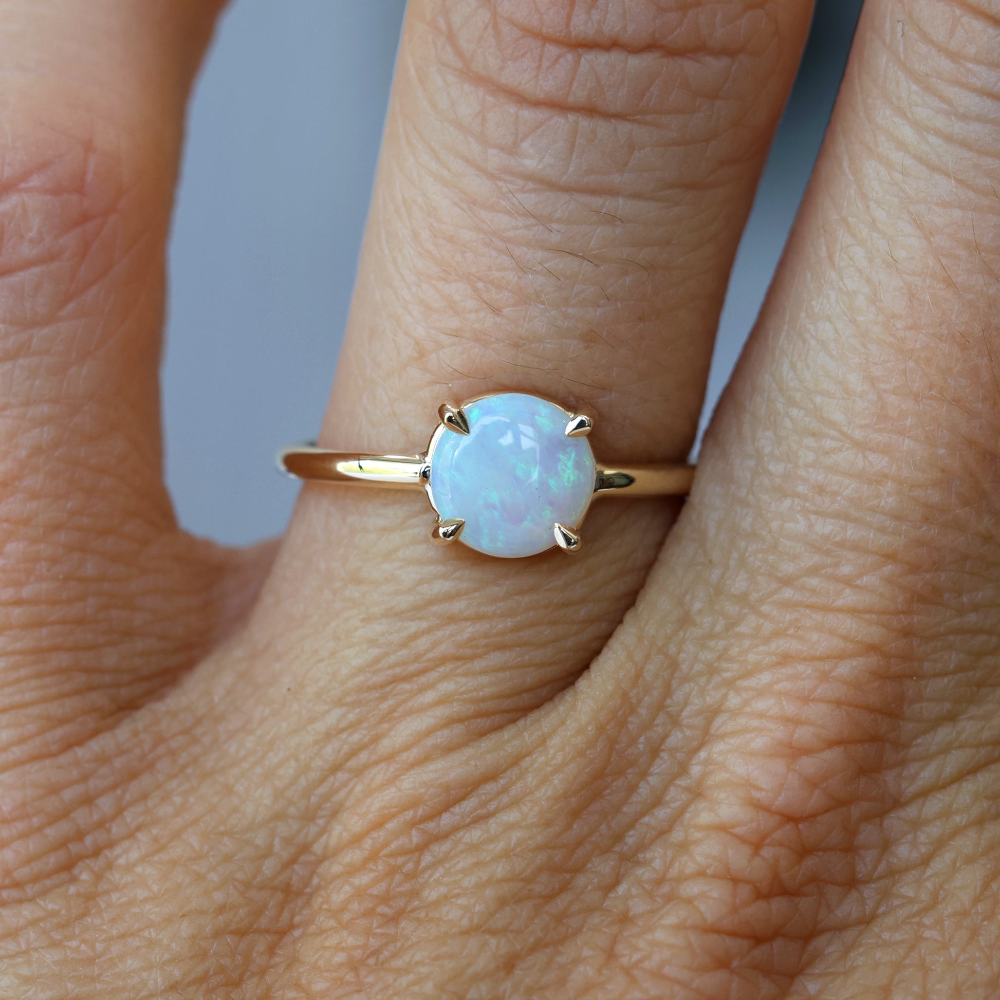 ROUND OPAL / RING II