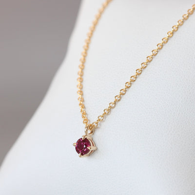 ROUND RUBY / NECKLACE