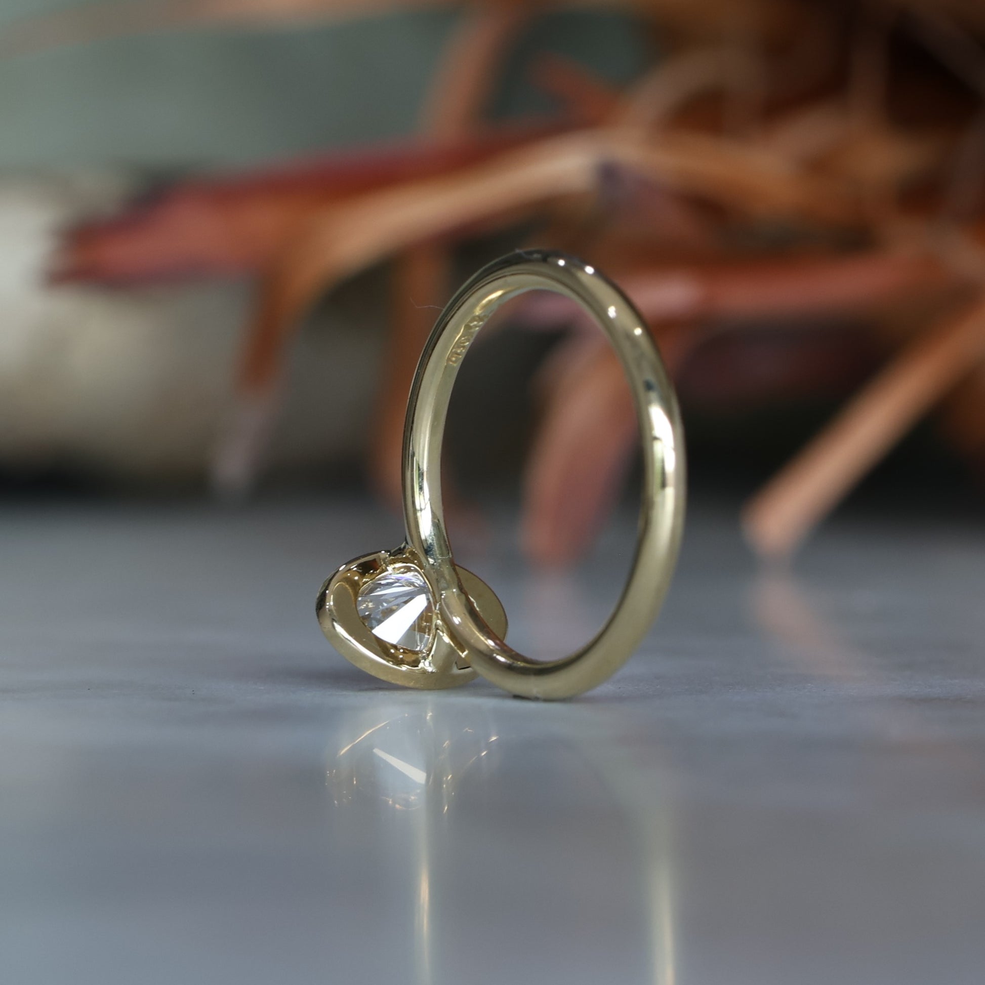 BRIDIE / 1.22ct OVAL DIAMOND BEZEL SOLITAIRE