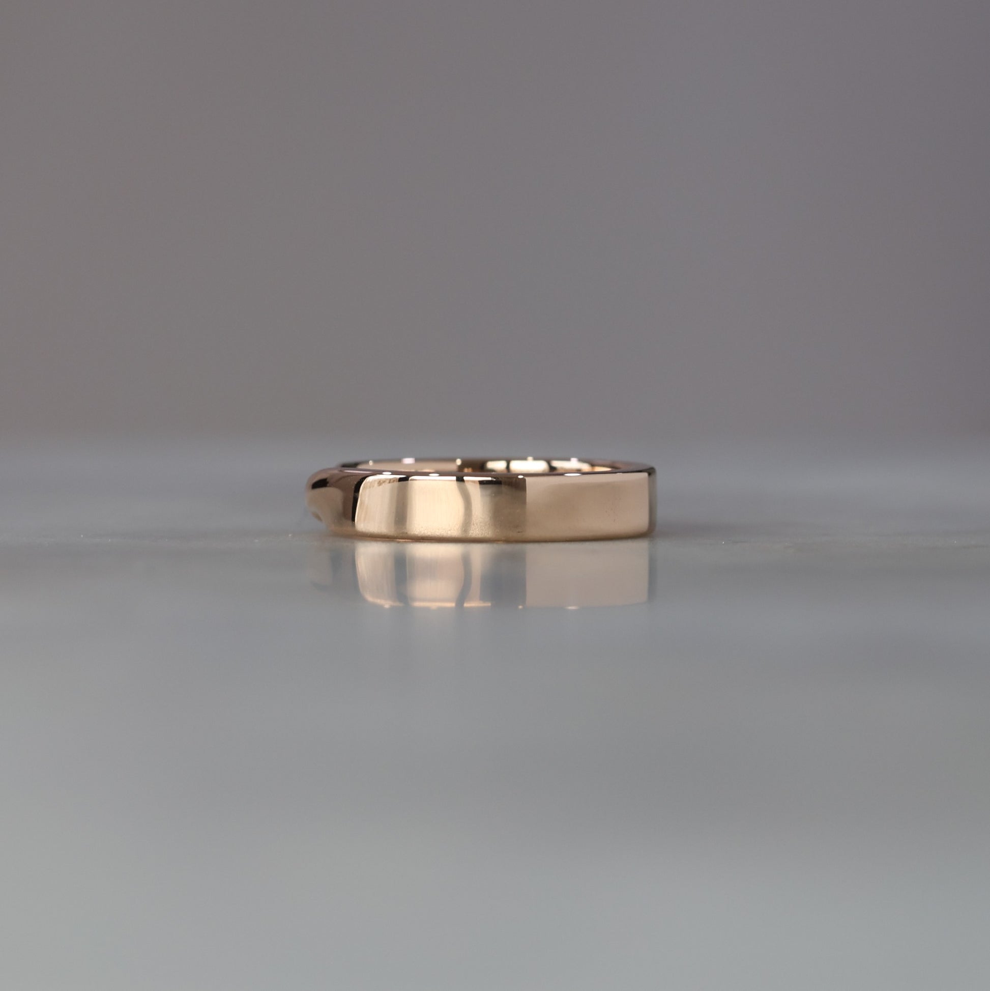 4MM MOBIUS TWIST / WEDDING BAND