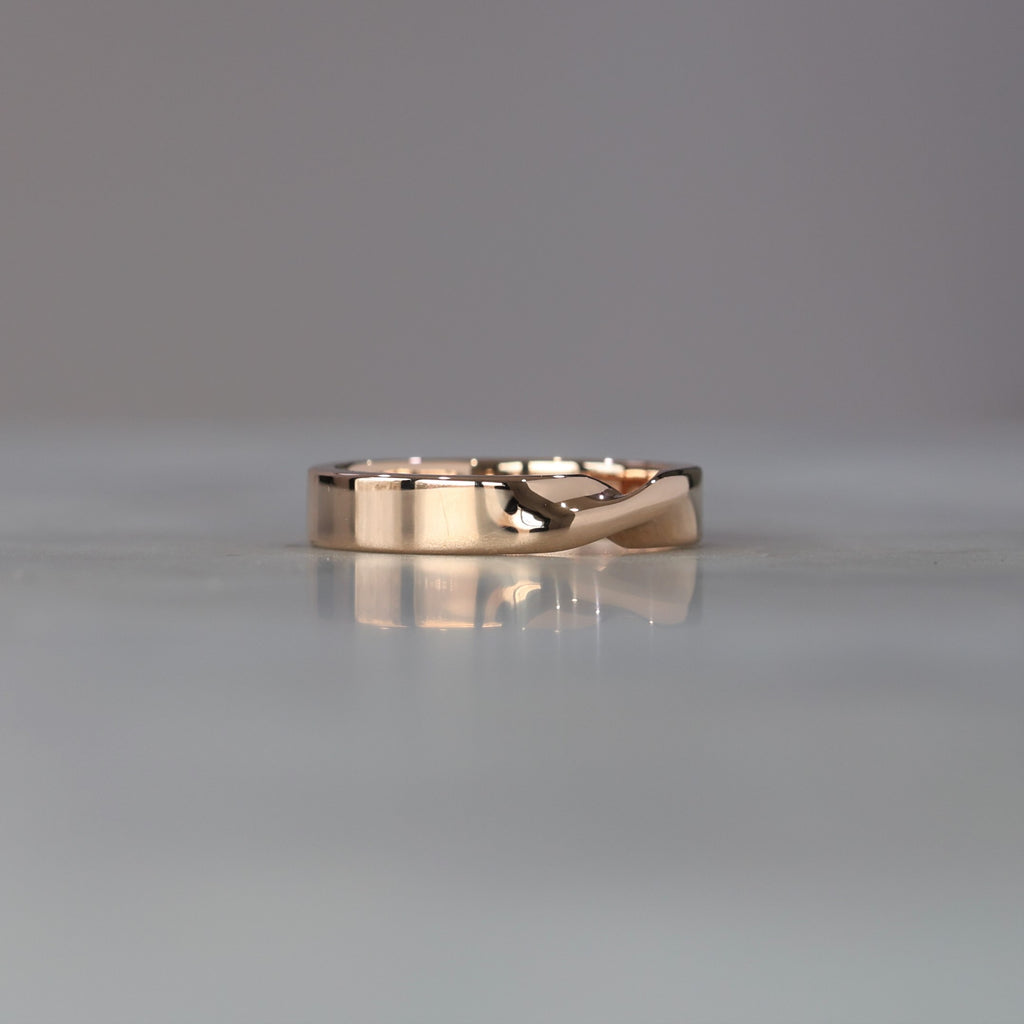 4MM MOBIUS TWIST / WEDDING BAND