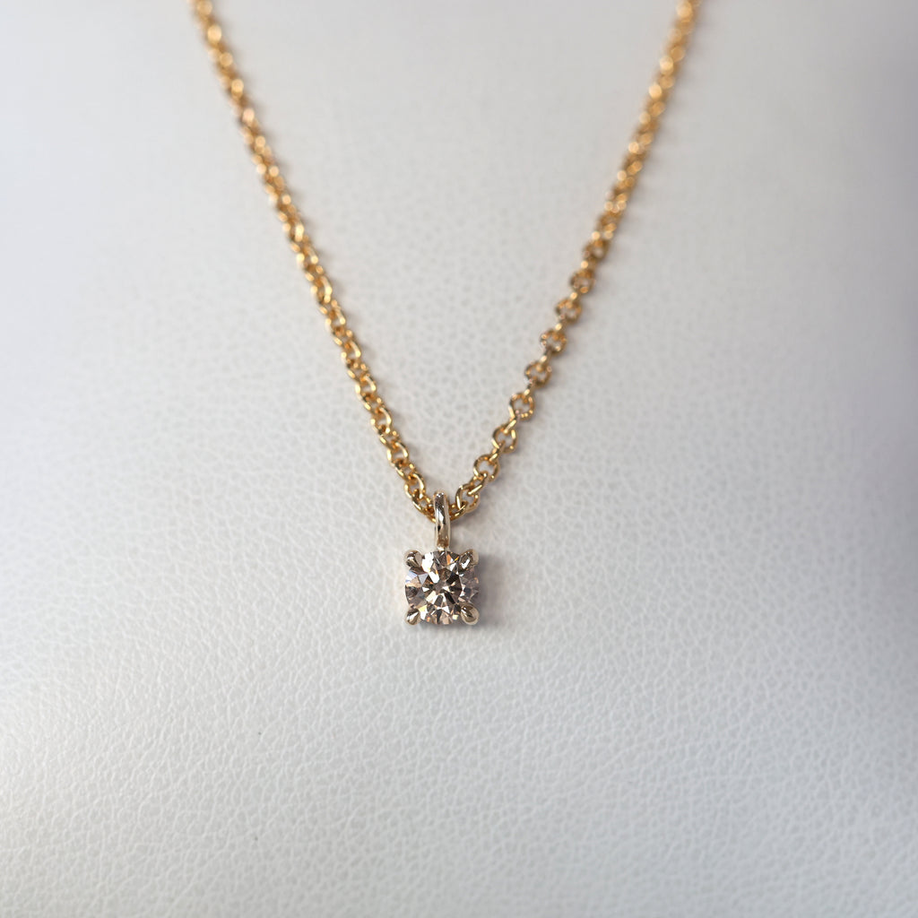 ONE OF A KIND / ARGYLE DIAMOND NECKLACE