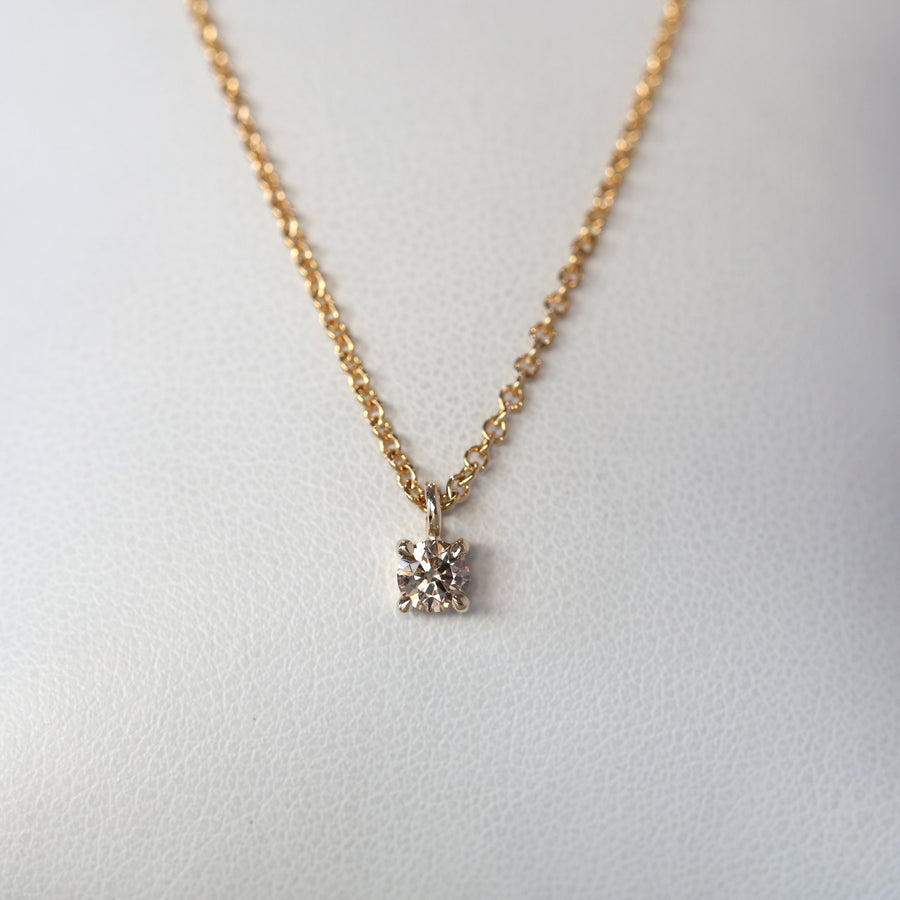 ONE OF A KIND / ARGYLE DIAMOND NECKLACE